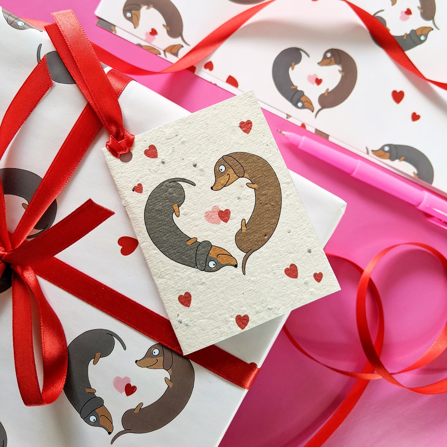 Love Heart Sausage Dogs Plantable Gift Tag